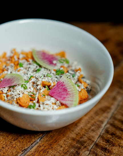 Salad bowl food styling
